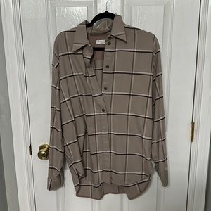Aritzia babaton plaid button up